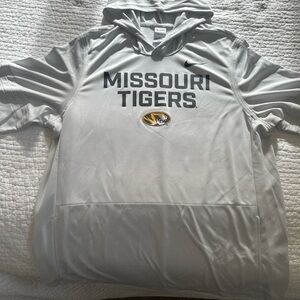 Dri Fit Nike Missouri Tigers Gray Hoodie with pocket NWT